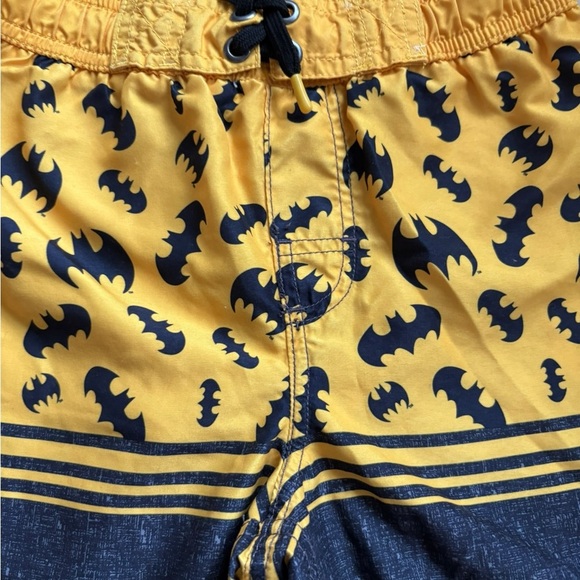 DC Comics Batman Boardshort Boys Swim Trunks UV50 size M - Picture 3 of 5